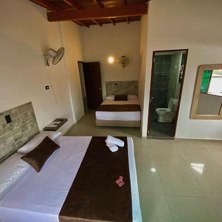 Hotel Buenos Aires Central Medellín Zewnętrze zdjęcie