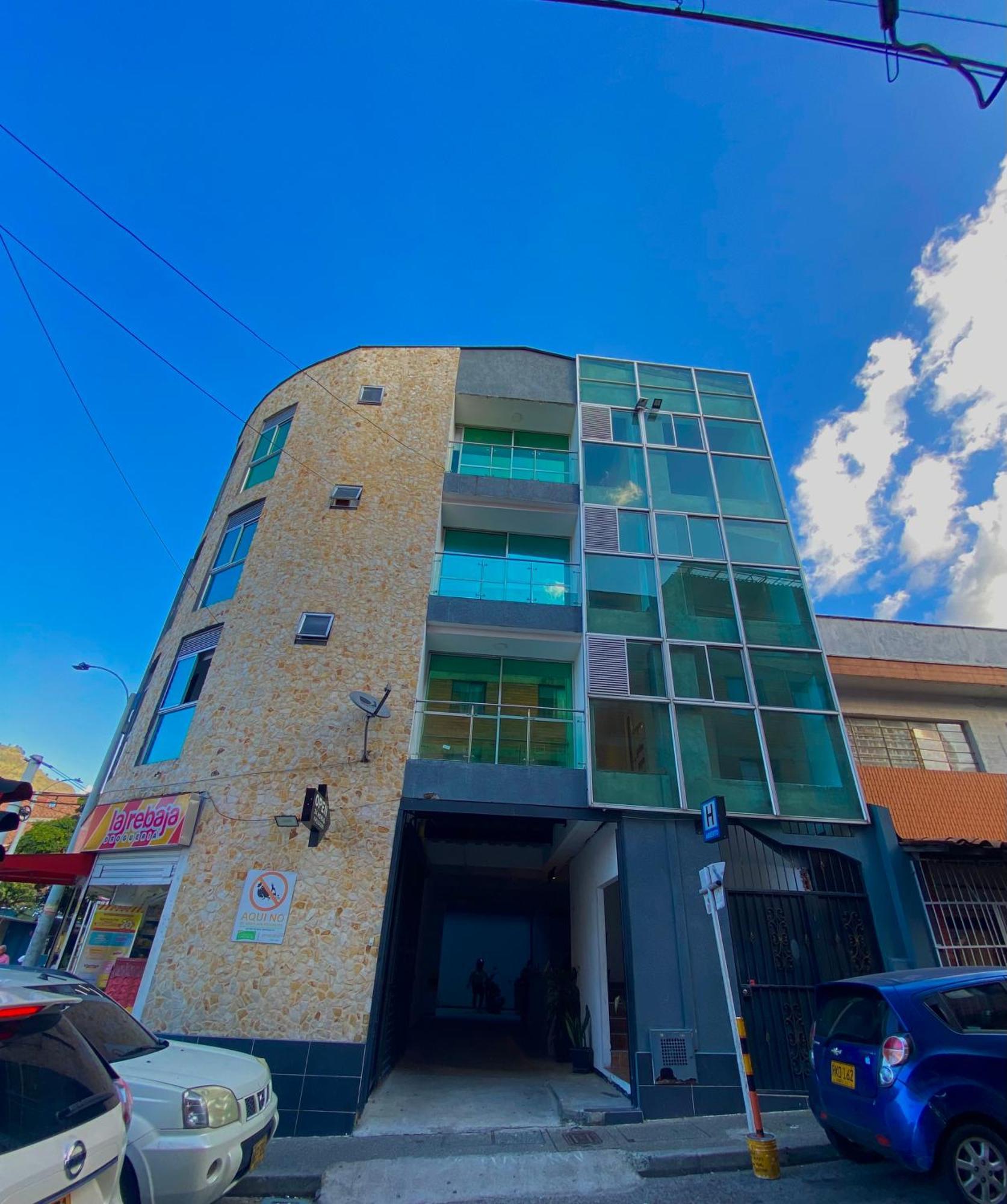 Hotel Buenos Aires Central Medellín Zewnętrze zdjęcie