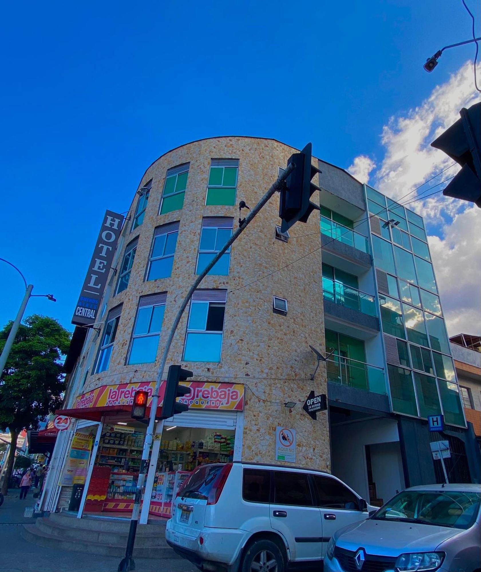Hotel Buenos Aires Central Medellín Zewnętrze zdjęcie