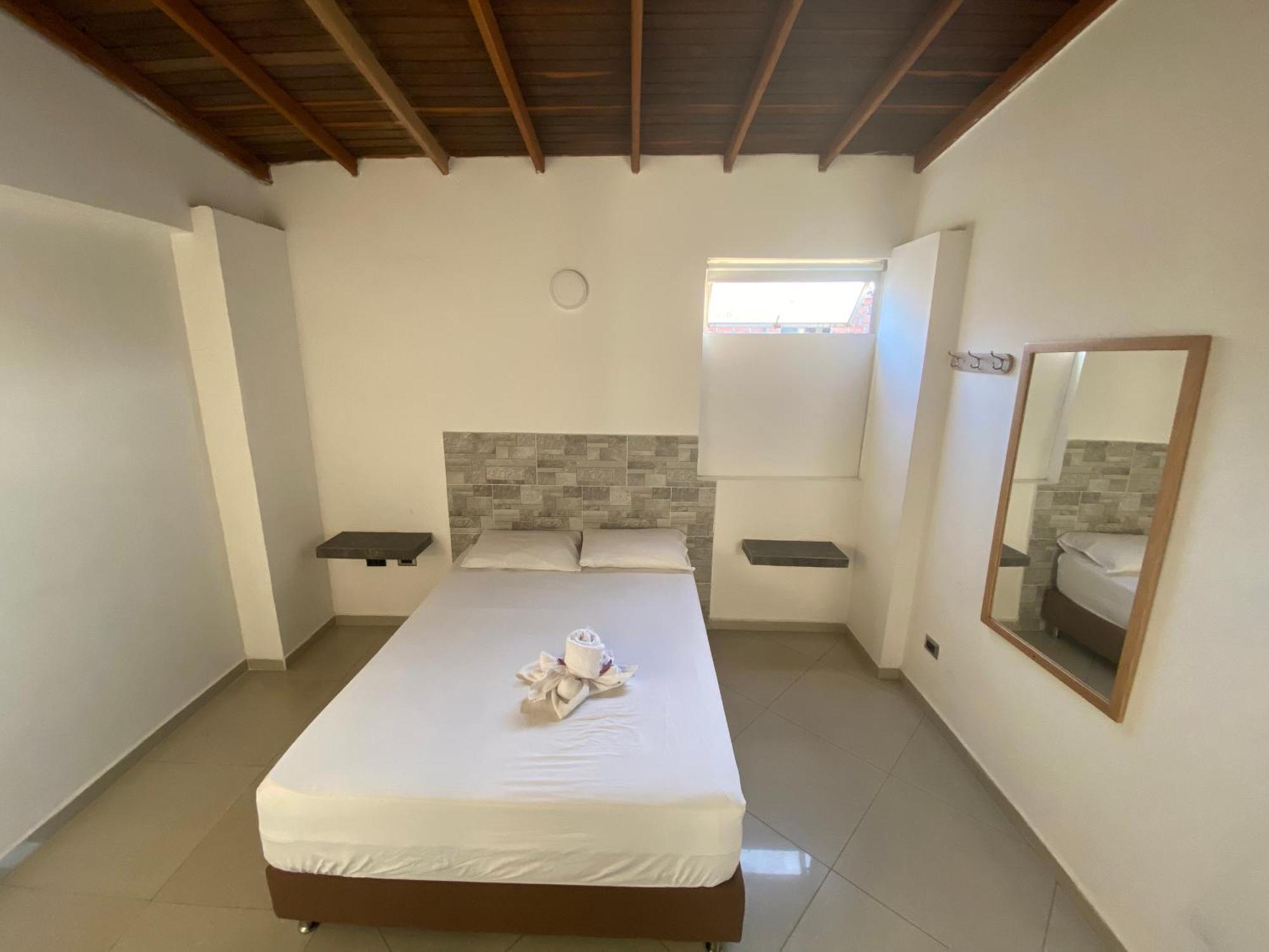 Hotel Buenos Aires Central Medellín Zewnętrze zdjęcie