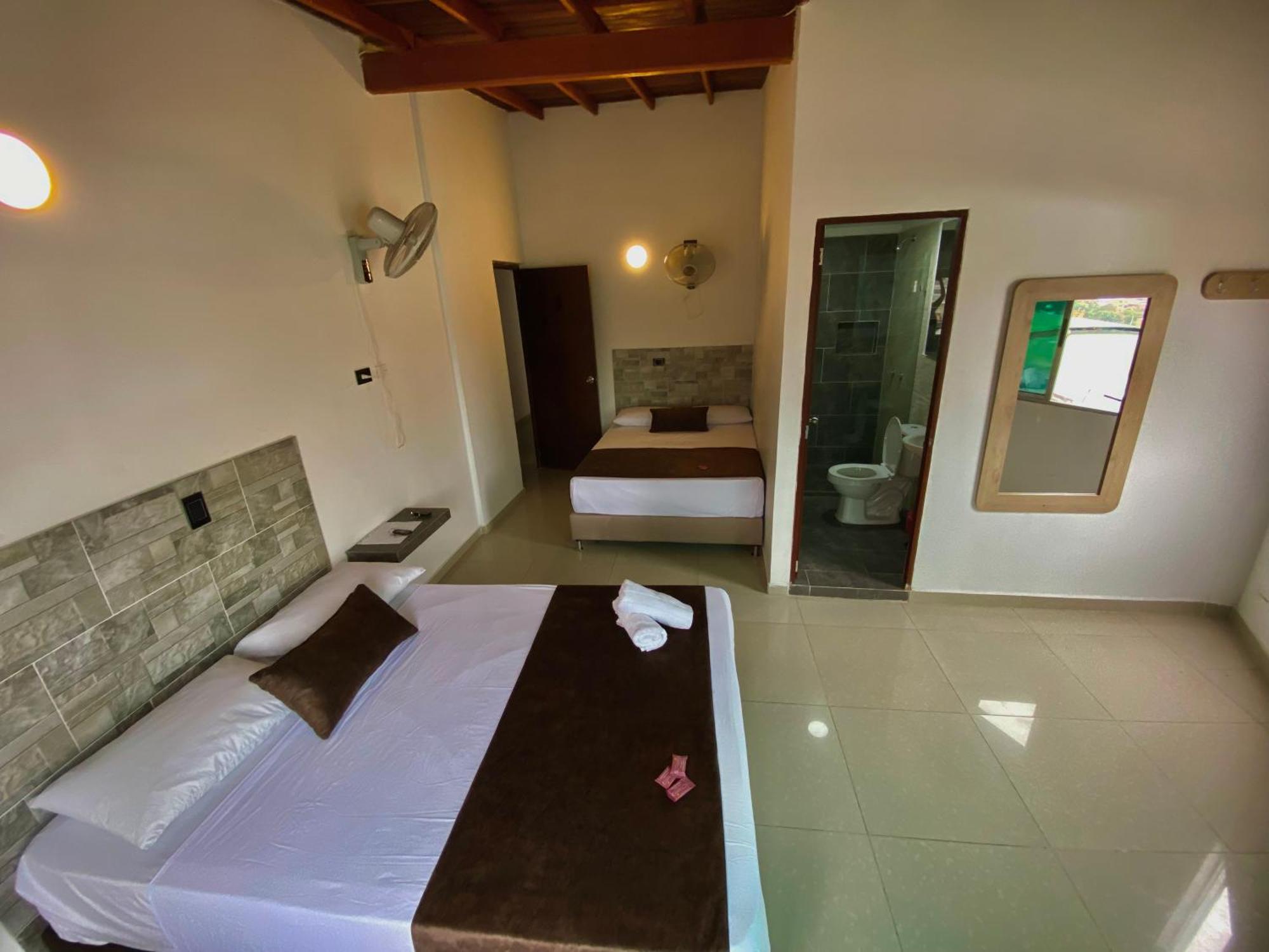 Hotel Buenos Aires Central Medellín Zewnętrze zdjęcie