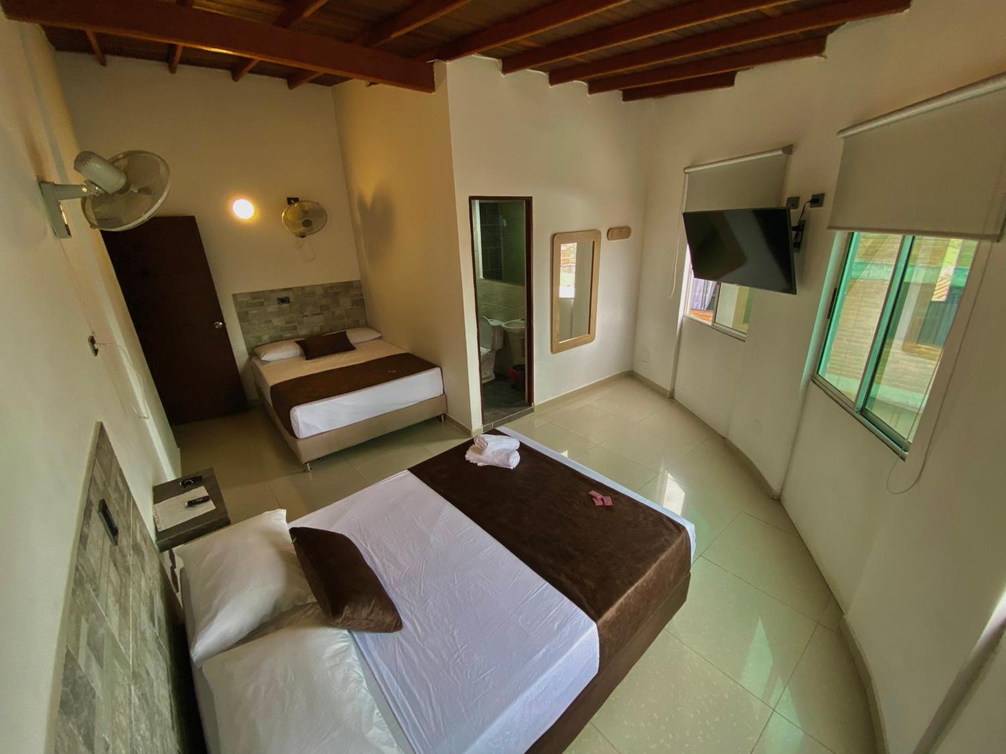 Hotel Buenos Aires Central Medellín Zewnętrze zdjęcie