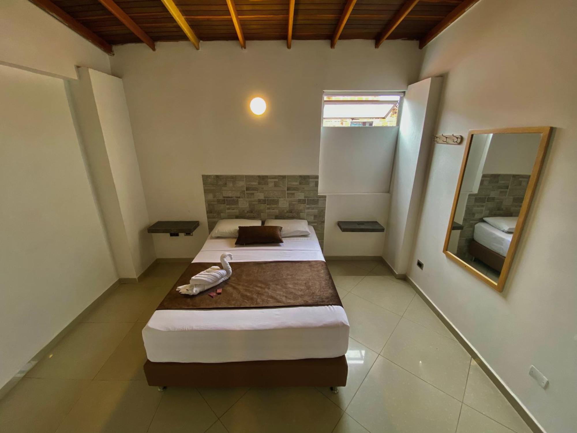 Hotel Buenos Aires Central Medellín Zewnętrze zdjęcie