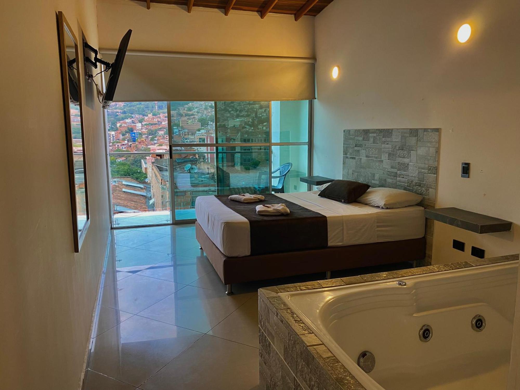 Hotel Buenos Aires Central Medellín Zewnętrze zdjęcie