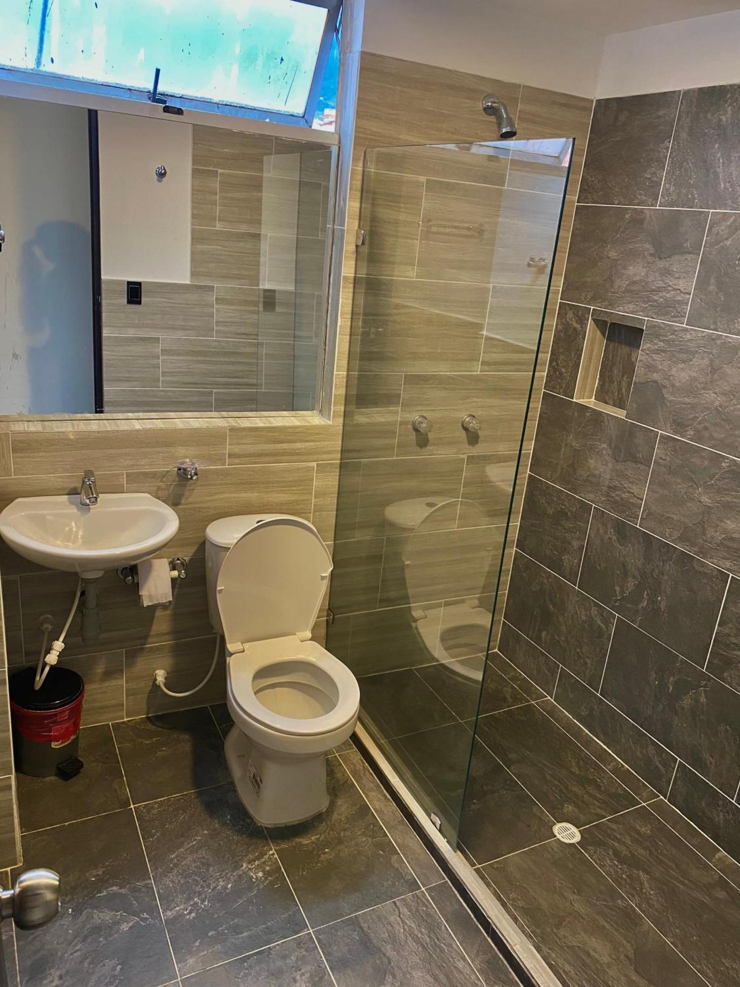 Hotel Buenos Aires Central Medellín Zewnętrze zdjęcie